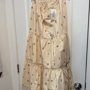 Floral Cream Skirt shopzoco